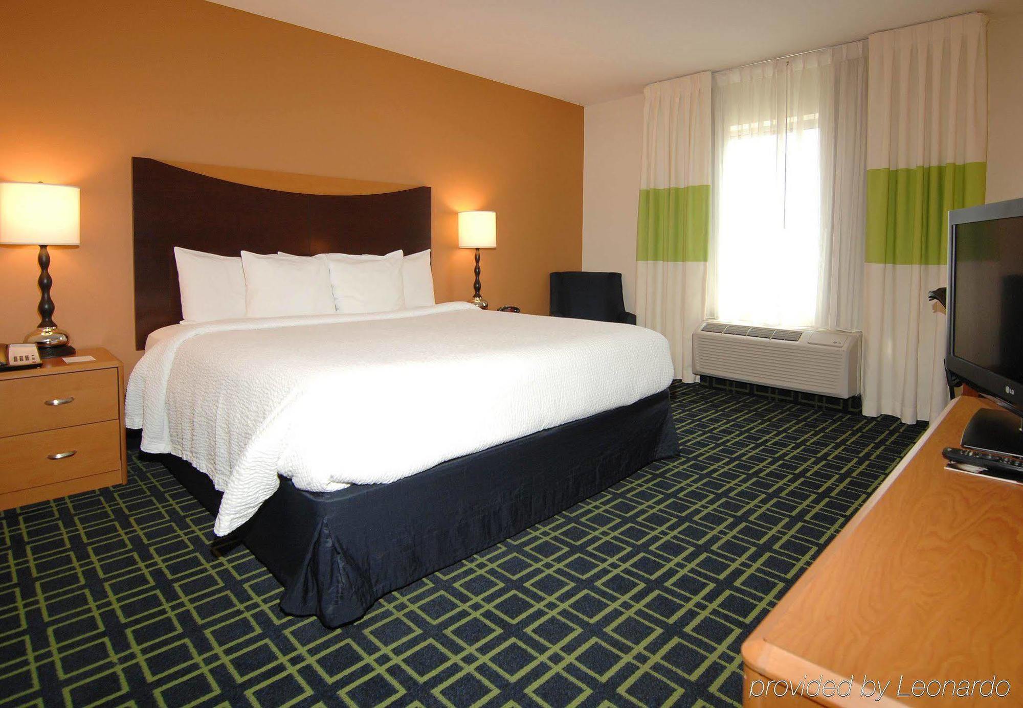 Fairfield Inn & Suites By Marriott Wichita Downtown Exterior foto